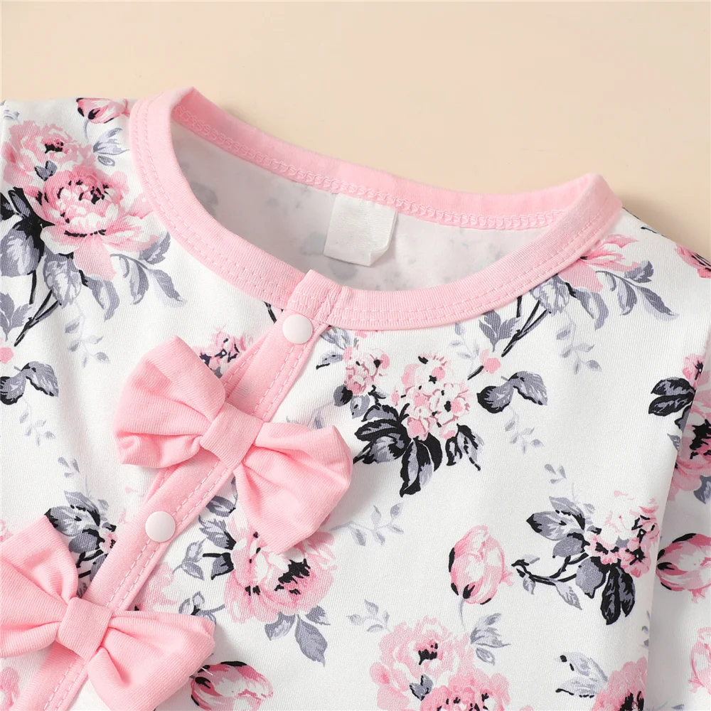 Detalle del estampado de flores