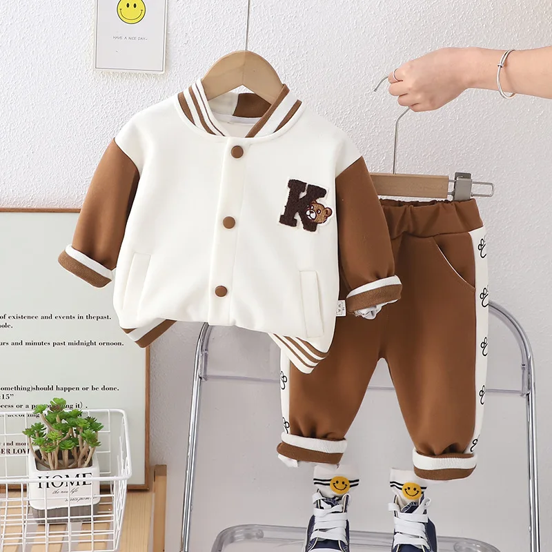 Conjunto béisbol infantil con letras, manga larga y estilo deportivo - imagen 2