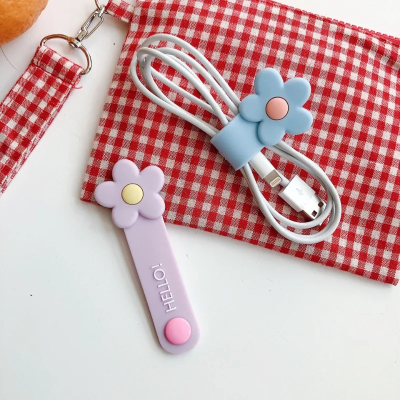 Enrollador de cables silicona con flores para iPhone - imagen 3