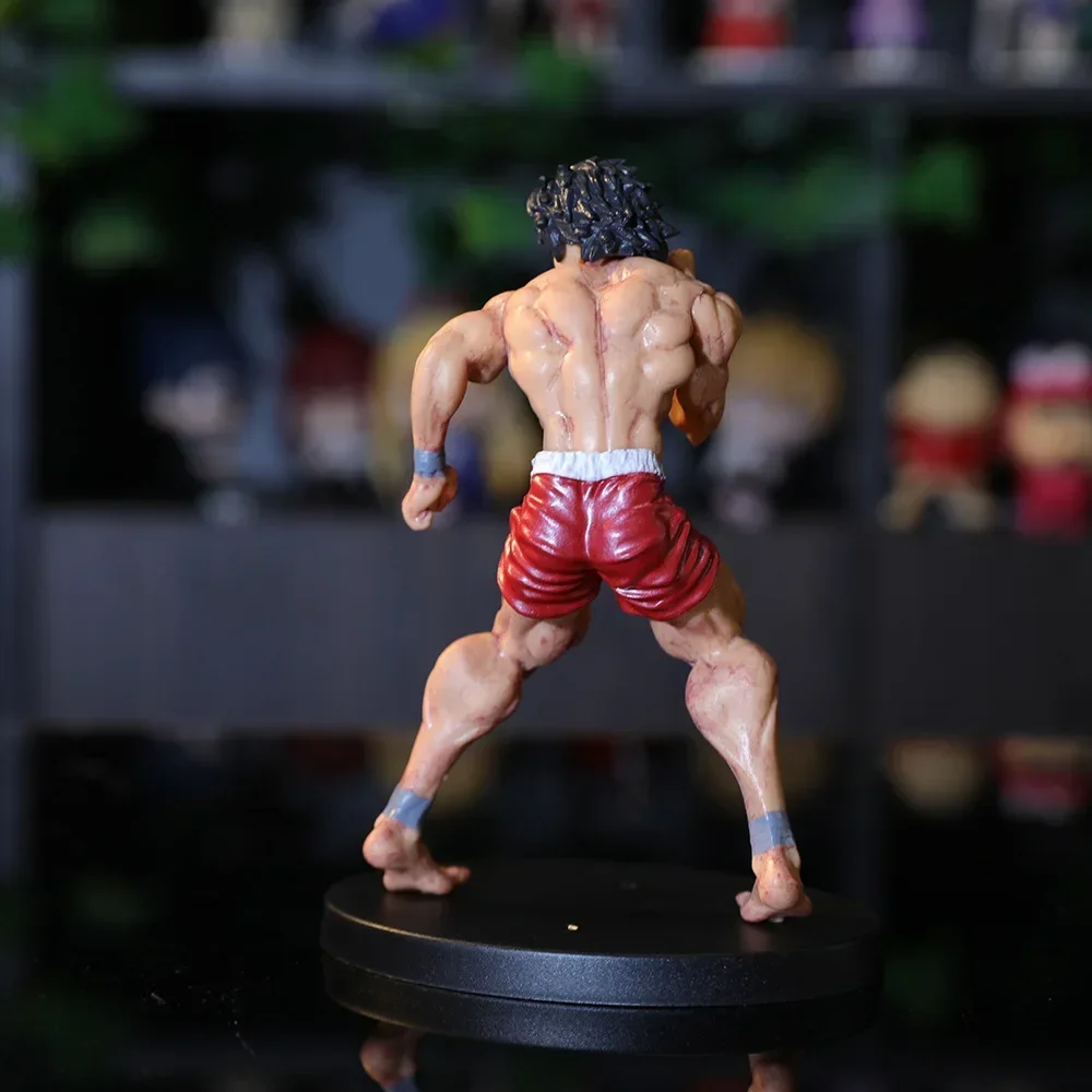 Detalle del diseño y pintura de la estatua de PVC