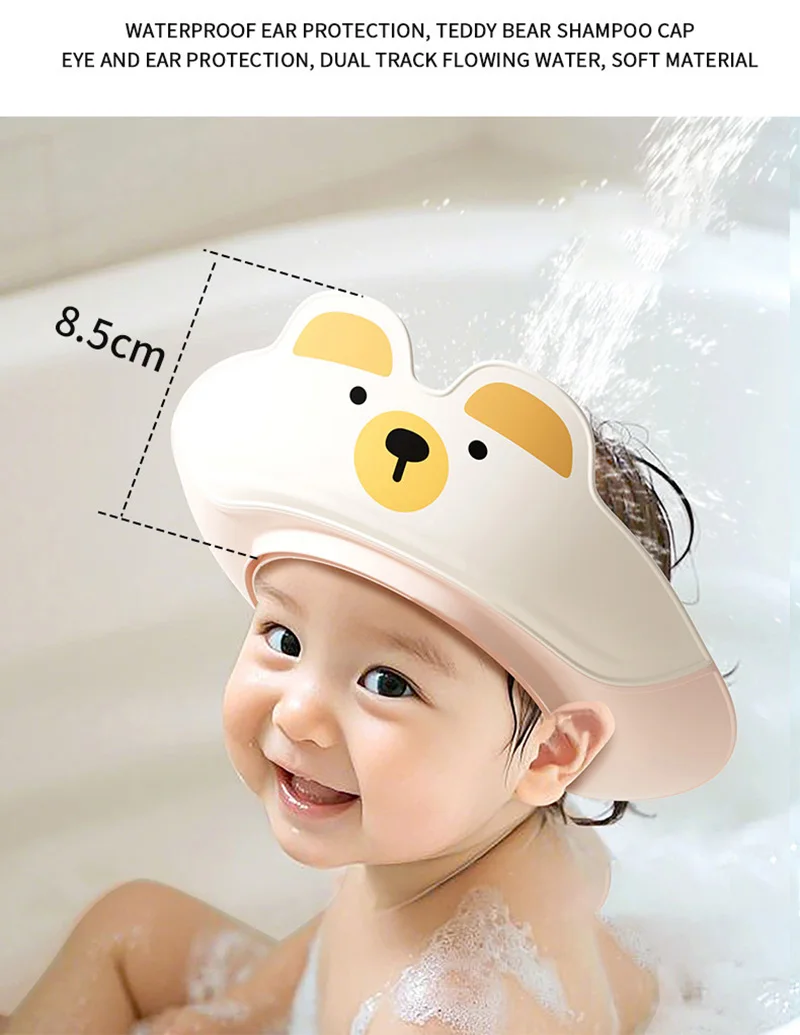 Oso de dibujos animados en el gorro