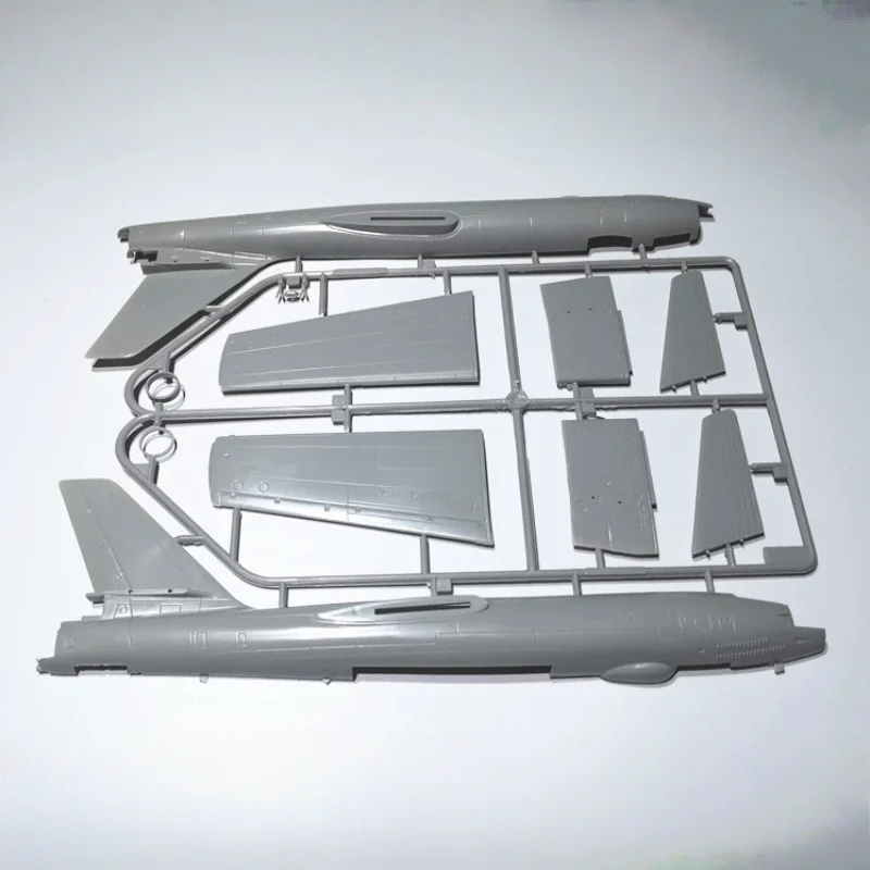 Trumpeter modelo de avión bombardero Harbin para montar - imagen 5