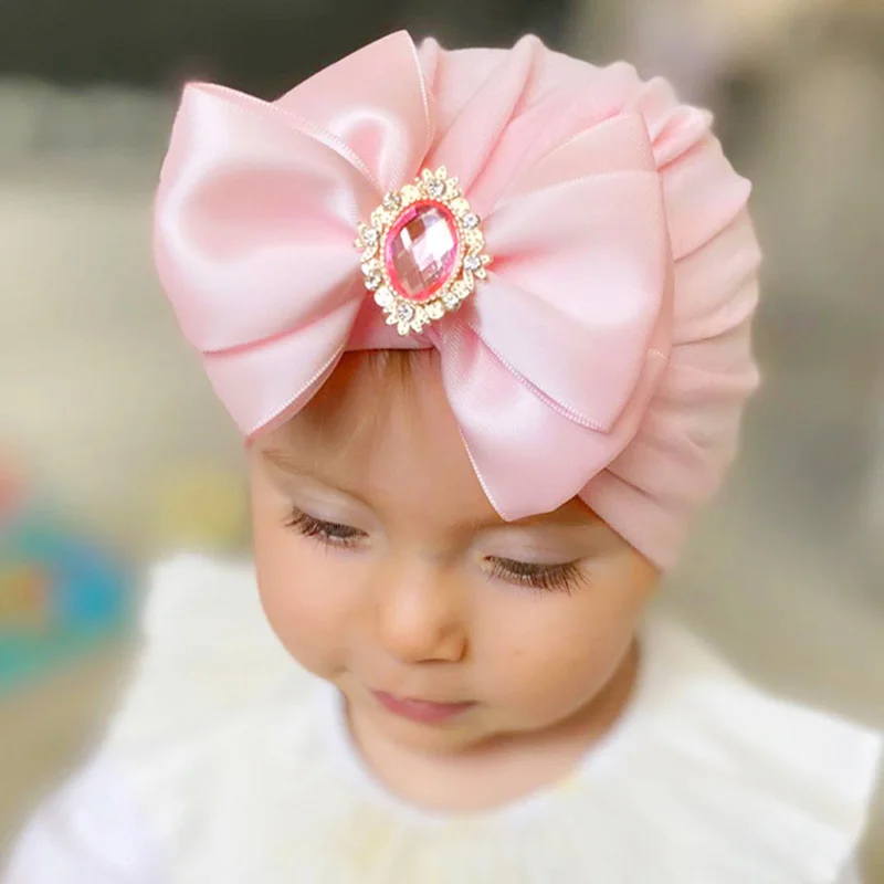 Turbante infantil con lazo y diamantes de imitación