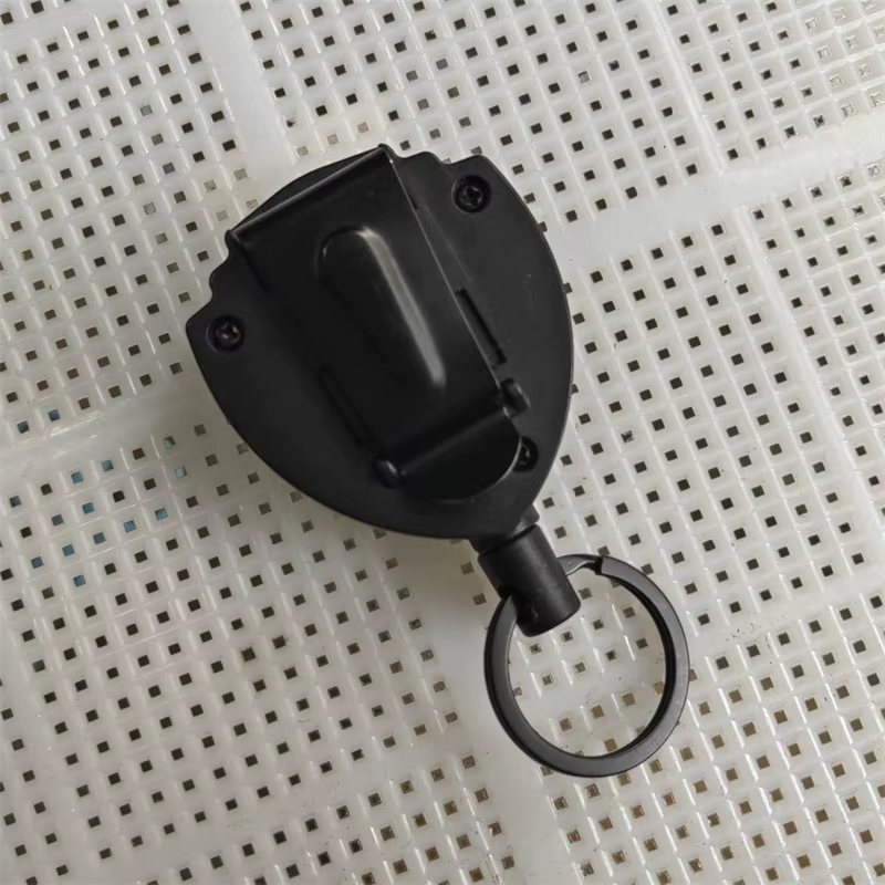 Llavero retráctil antipérdida con cordón elástico y hebilla - imagen 2