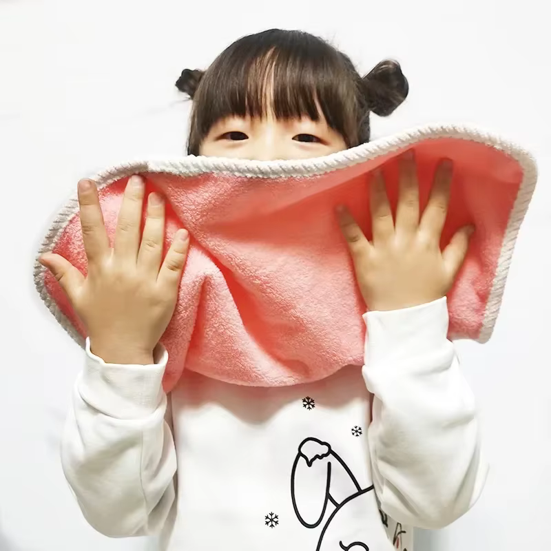 Babero infantil antibacteriano con toalla suave para cepillarse los dientes - imagen 4