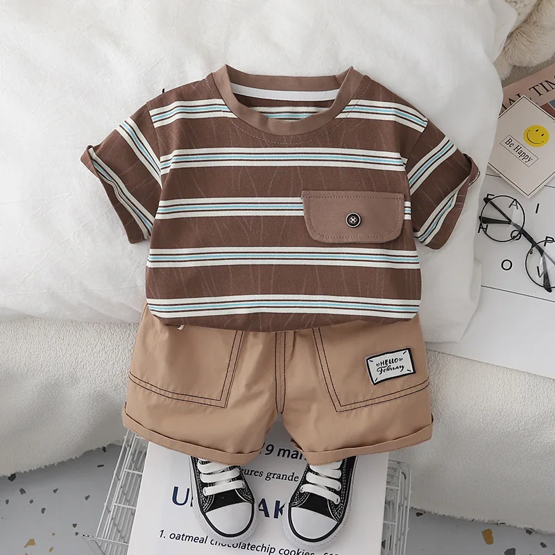 Conjunto de verano para bebé: top a rayas y pantalón corto - imagen 2