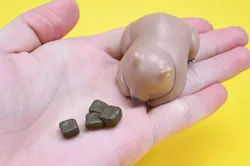 Tarlin Figura de juguete wombat gris con cría para niños