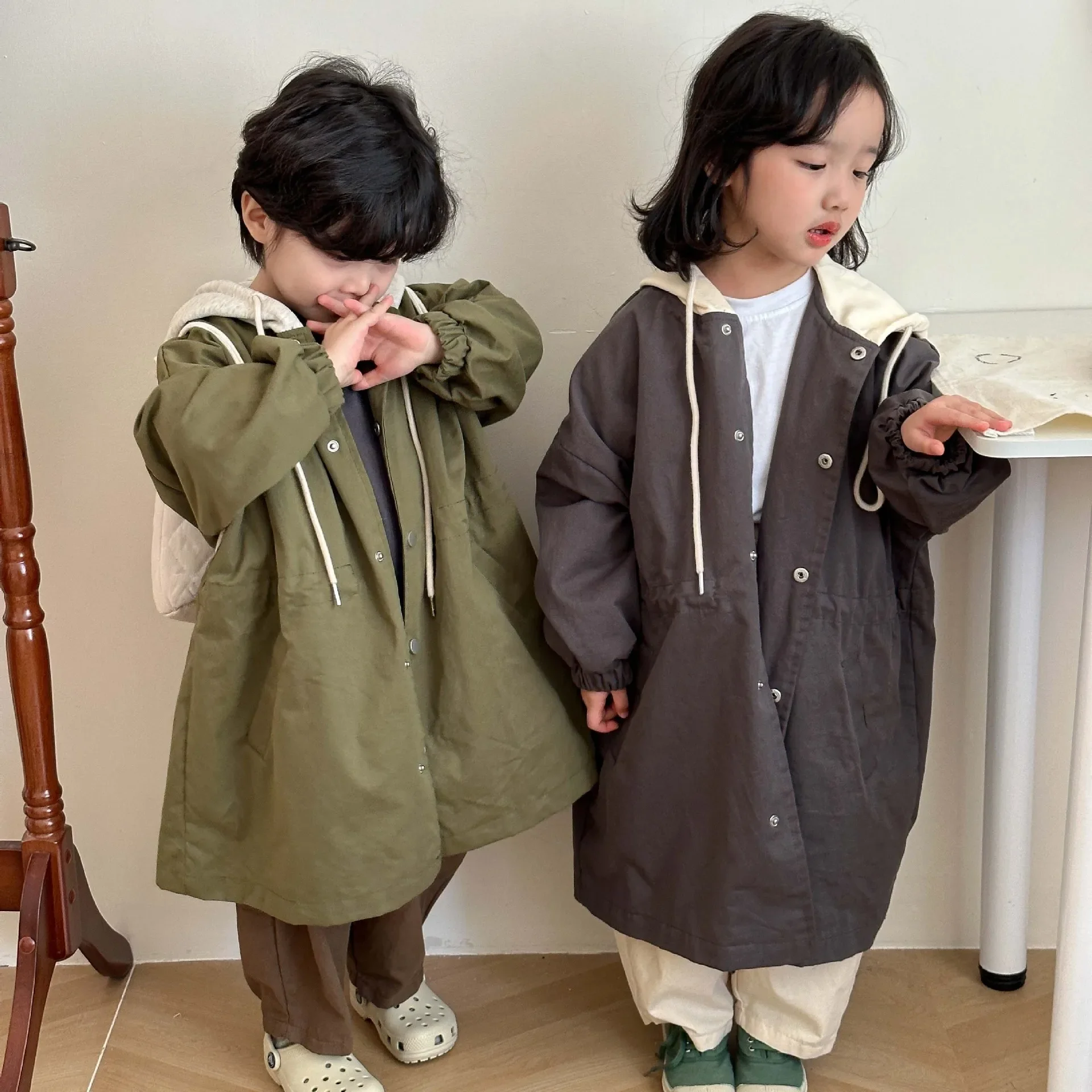 Cortavientos con capucha para bebés y niños de otoño ligero suave - imagen 4