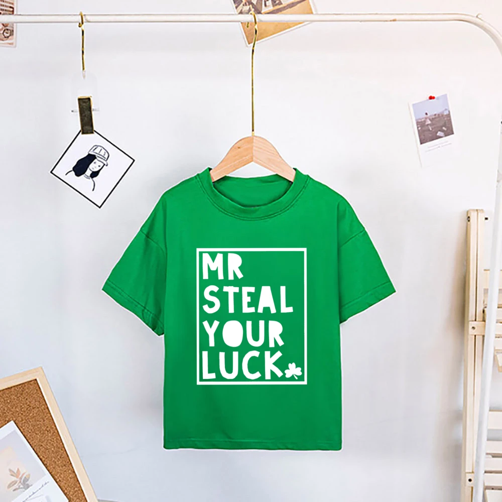 Camiseta vista lateral mostrando ajuste