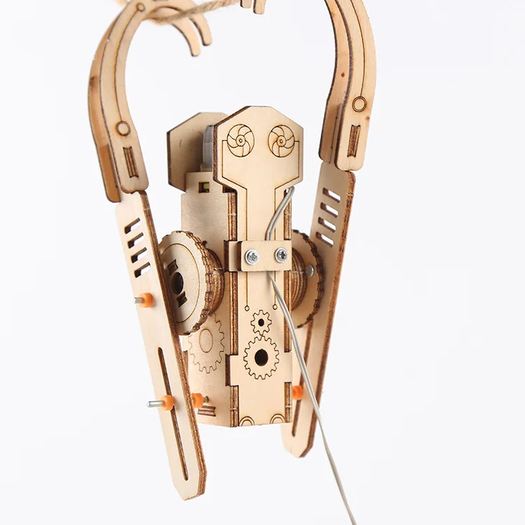 Robot de cuerda DIY