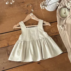 MILANCEL Blusa de bebé sin mangas con flores bordadas