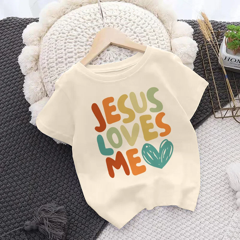 Camiseta retro para niños con estampado Jesús Loves Me – Verano - imagen 4