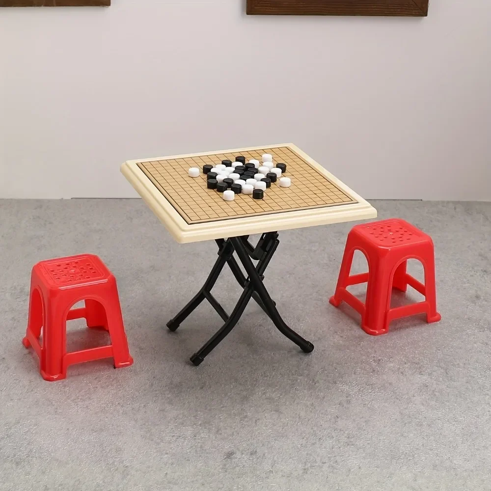 Ajedrez en miniatura con mesa y sillas para casa de muñecas - imagen 5