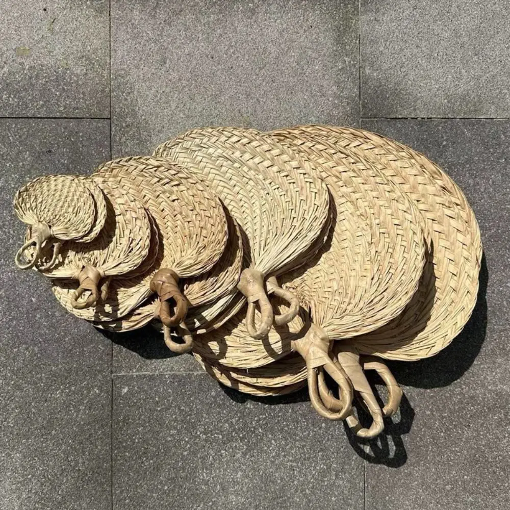 Abanico artesanal de ratán – Ventilador manual para niño - imagen 2