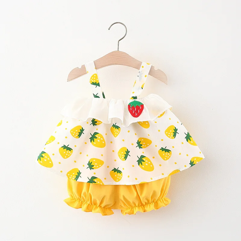 Conjunto de verano niña pequeña de algodón estampado de fresas - imagen 2