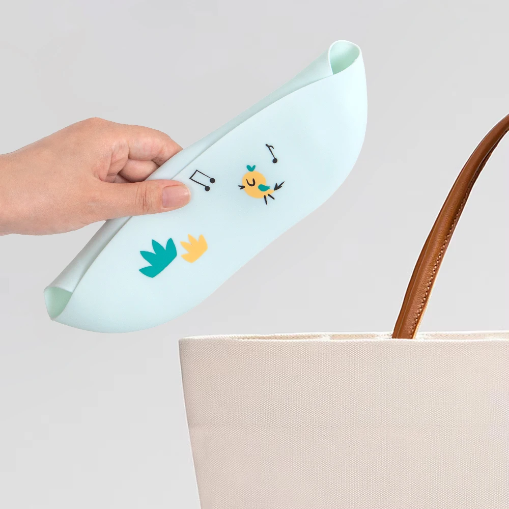Babero de silicona impermeable para bebé – Lavable y ajustable - imagen 3