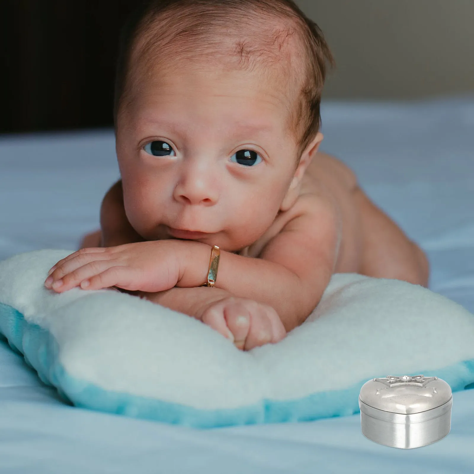 Caja para dientes de leche de aleación con corona y corazón bordes lisos - imagen 3