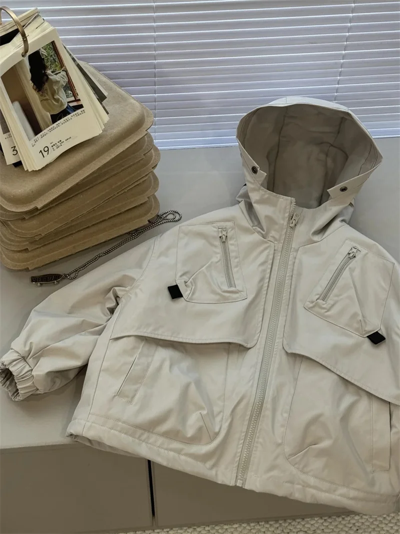 Abrigo para niños en talla y uso diario