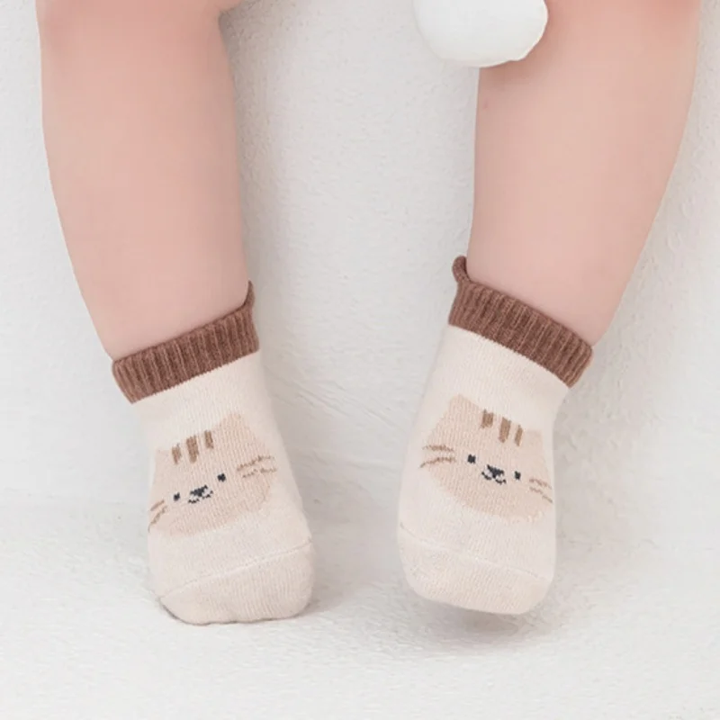 Calcetines antideslizantes de algodón suave para bebé - imagen 4