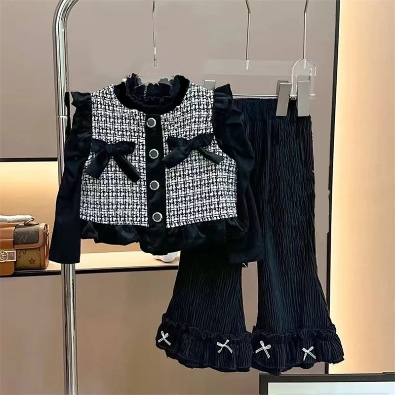 Conjunto infantil de primavera con chaqueta y pantalón acampanado - imagen 4
