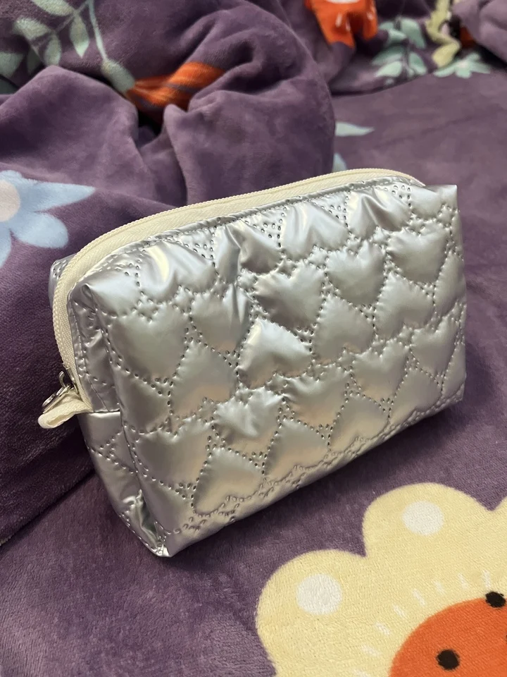 Estuche portatodo con diseño de amor para volver al cole - imagen 4