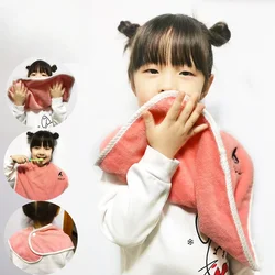 Babero infantil antibacteriano con toalla suave para cepillarse los dientes