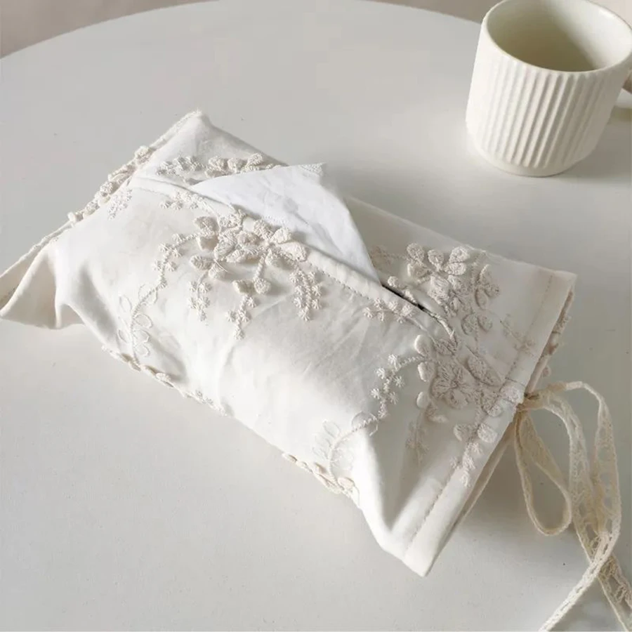 Funda de tela con encaje francés bordado en estilo Shabby Chic