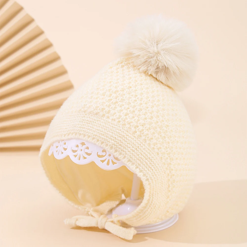 Gorro de punto bebé con orejeras y pompón – Cálido y suave - imagen 5