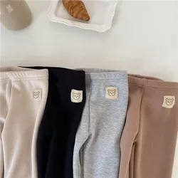 Pantalones acolchados de piel con oso para niños y niñas