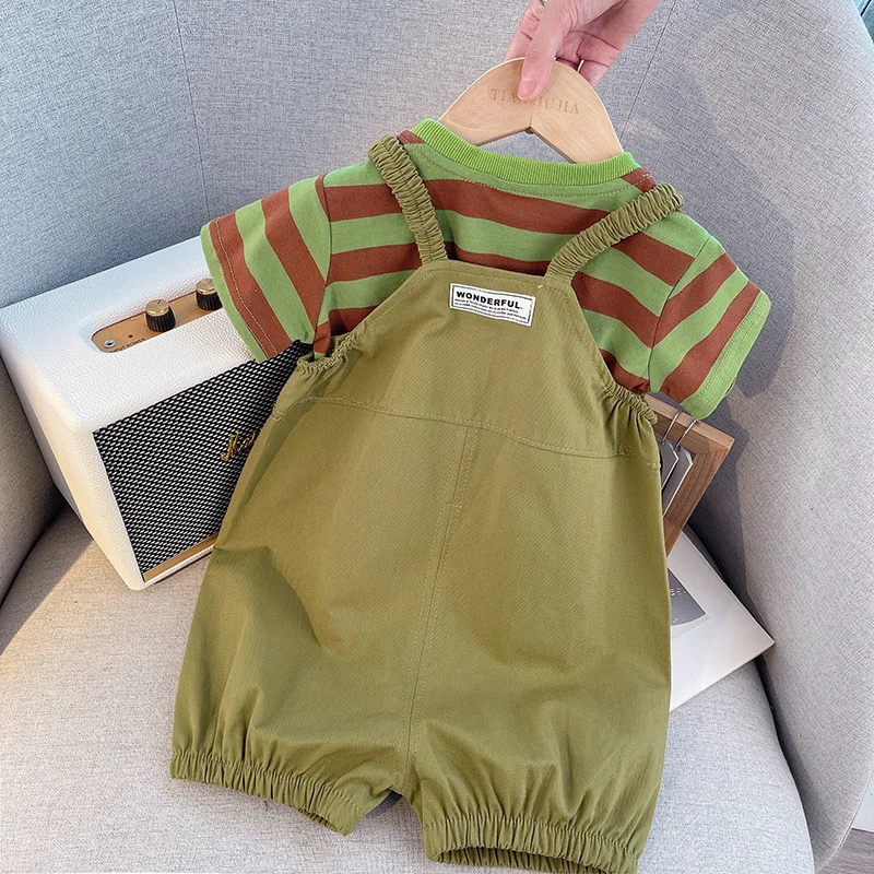 Ejemplo conjunto niño verano