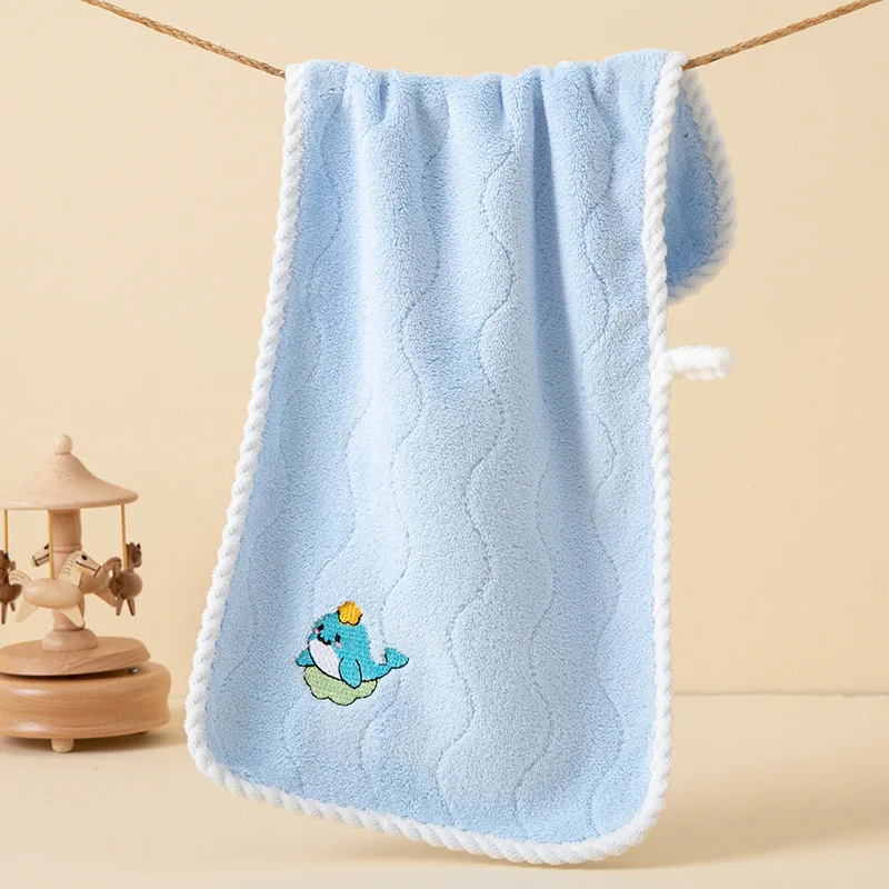 Toalla de baño colgante de lana para bebé con dibujos infantiles - imagen 2