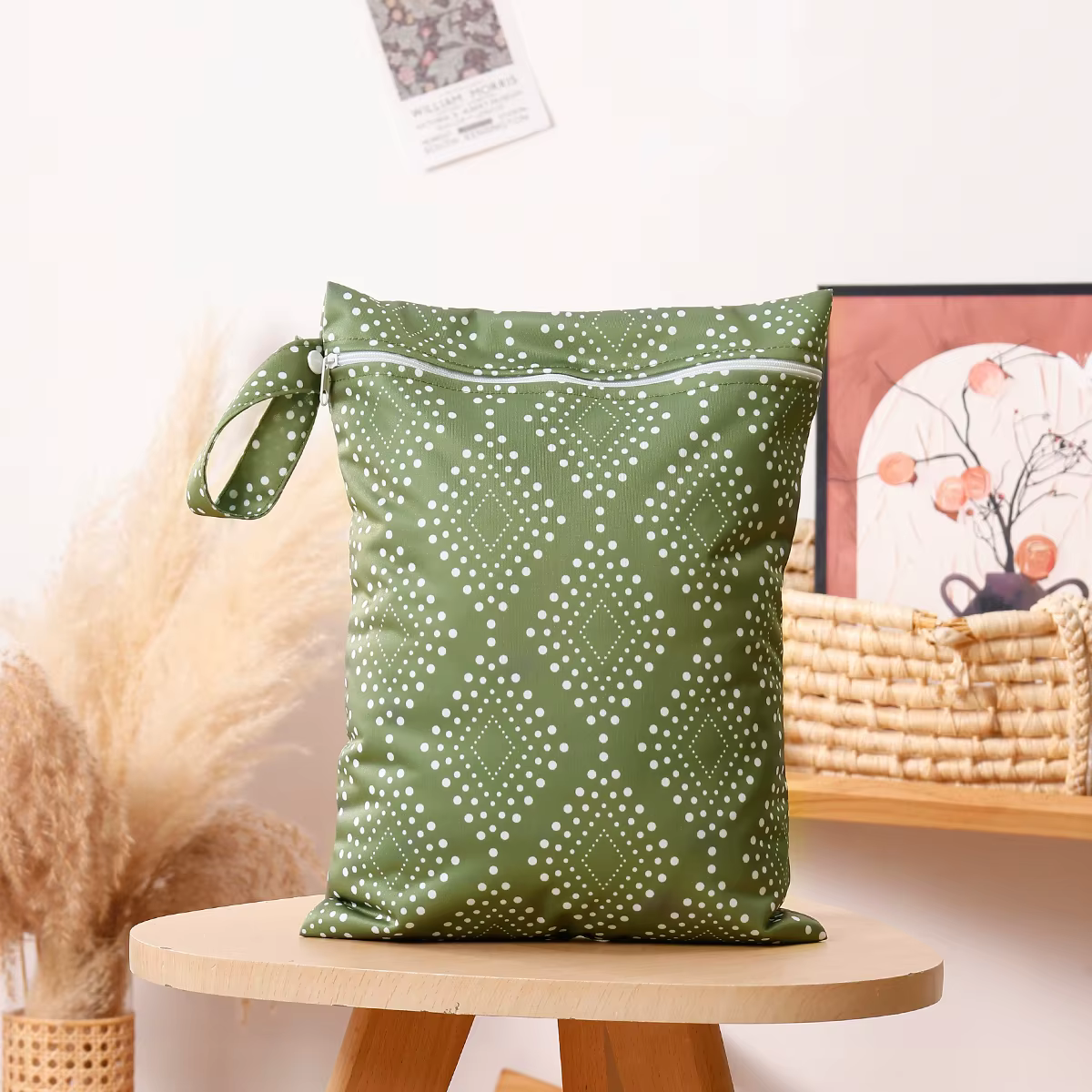 Bolsa impermeable para pañales de bebé – Tela con cordón - imagen 2