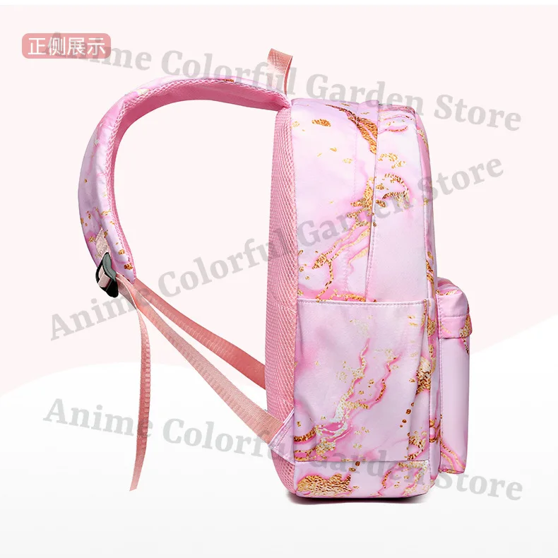 Detalle de mochila y compartimentos de uso diario