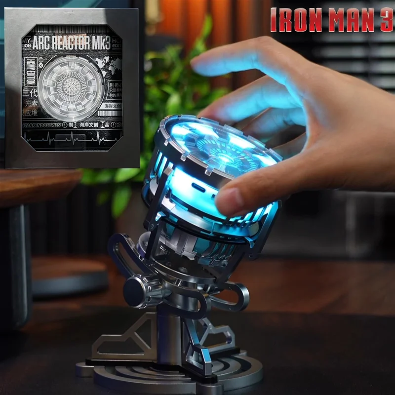Figura Iron Man MK3 con luz LED tipo lámpara de pecho