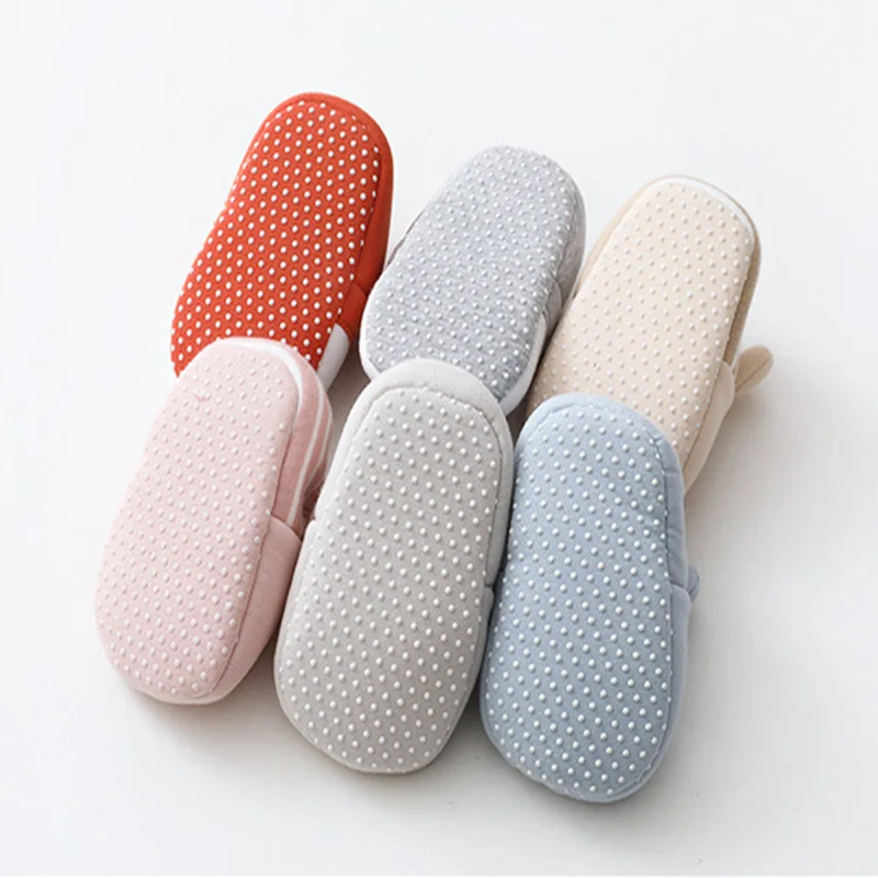 Zapatillas de primeros pasos para bebé – Antideslizantes y suaves - imagen 2
