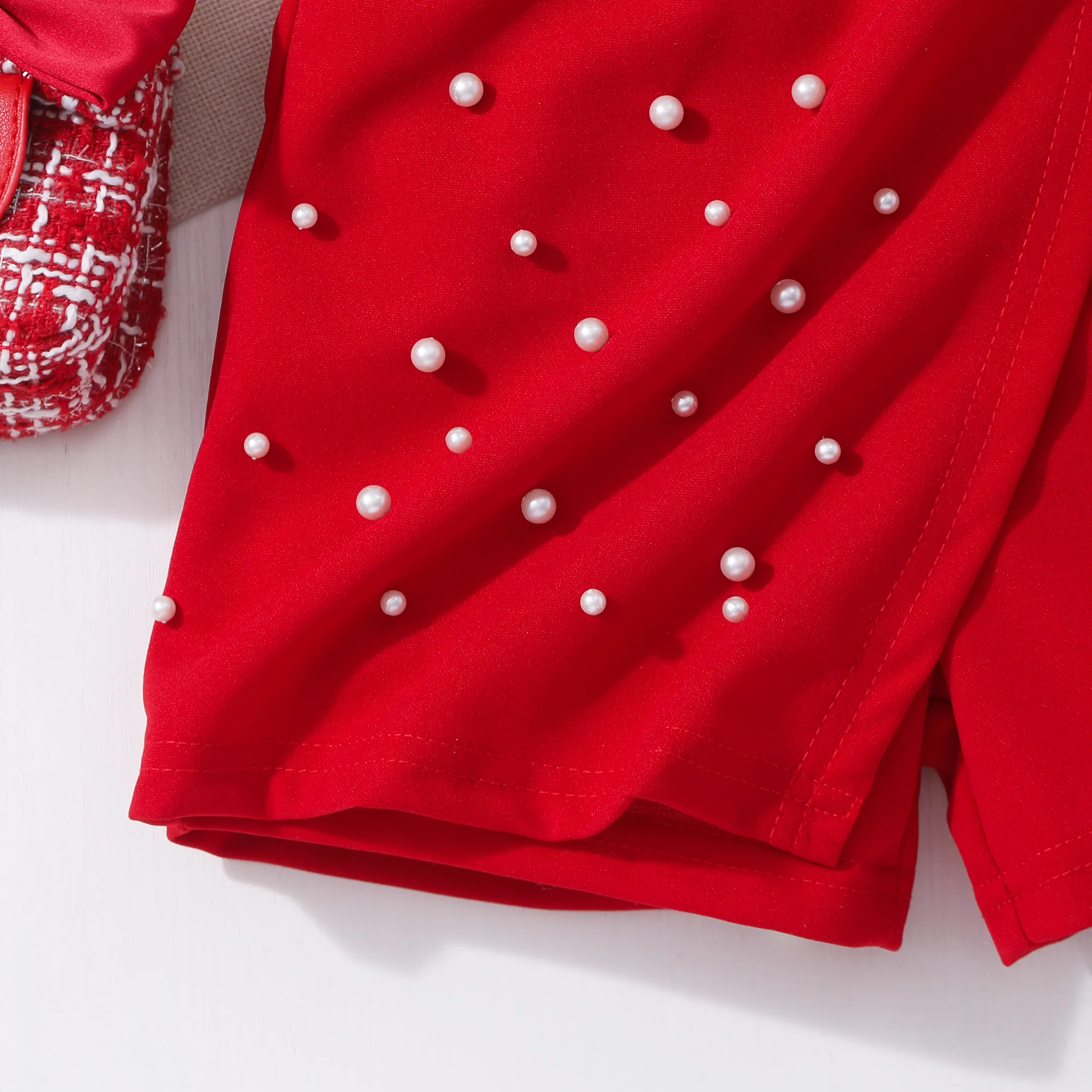 Conjunto de verano para niña con chaleco y pantalón corto rojo - imagen 4