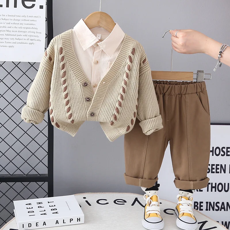 Cárdigan de punto con detalles trenzados del conjunto MILANCEL
