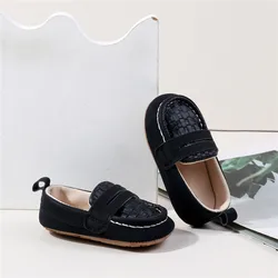 Zapatos de bebé en cuero con suela antideslizante para primeros pasos