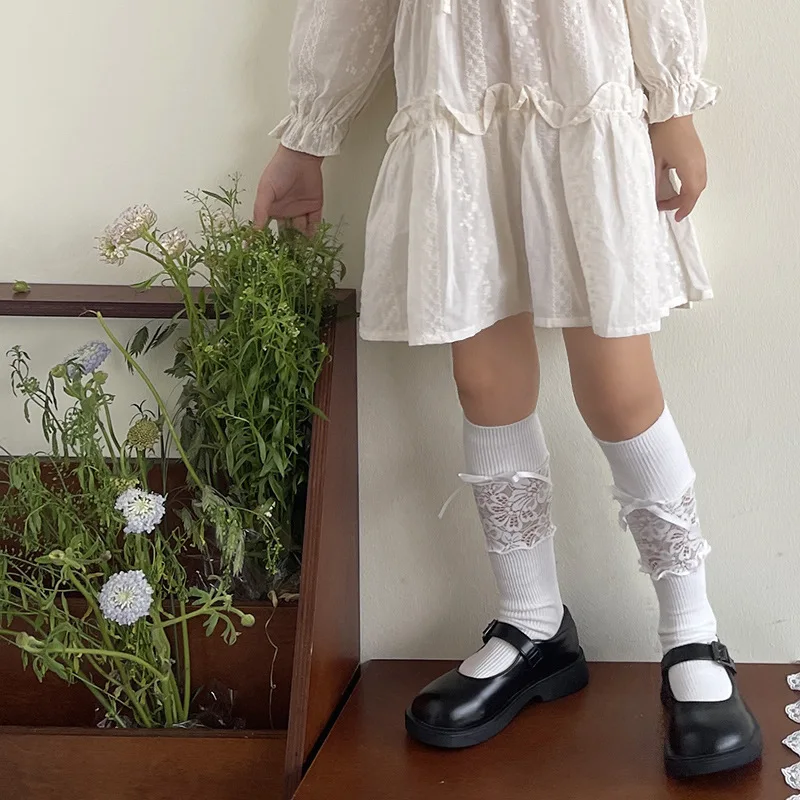 Calcetines escolares de algodón suave con bordado floral para niños