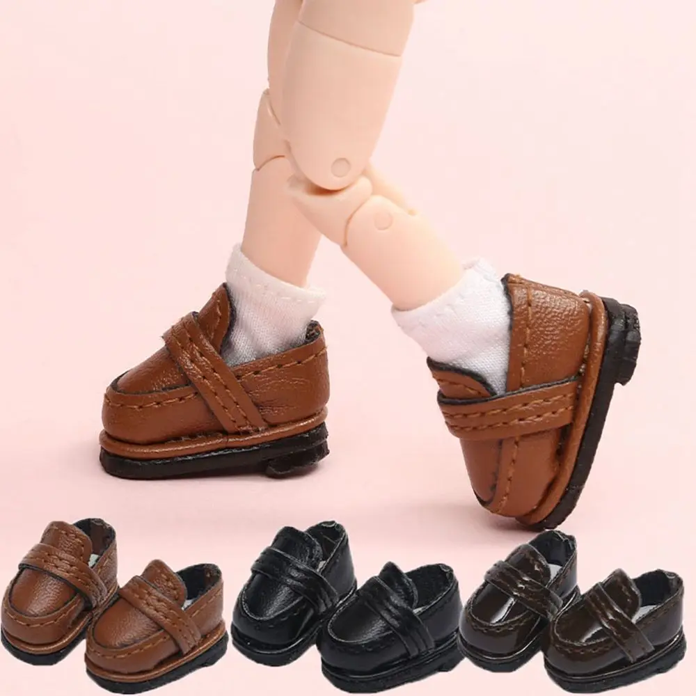 Zapatos mini de cuero para muñeca OB11