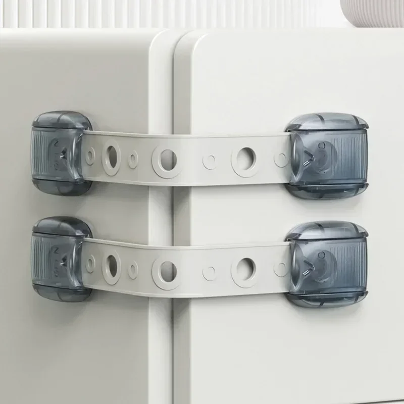 Cerraduras de seguridad para bebés: armarios, nevera y aseo - imagen 2