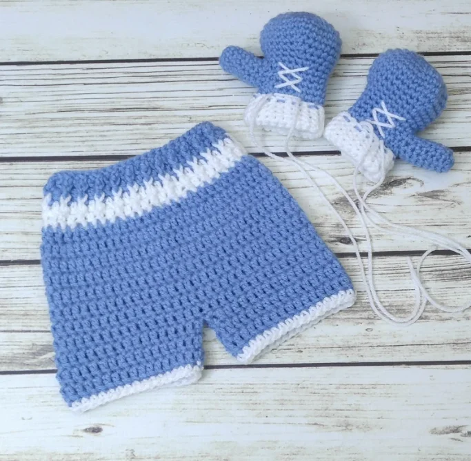 Guantes y detalles del set