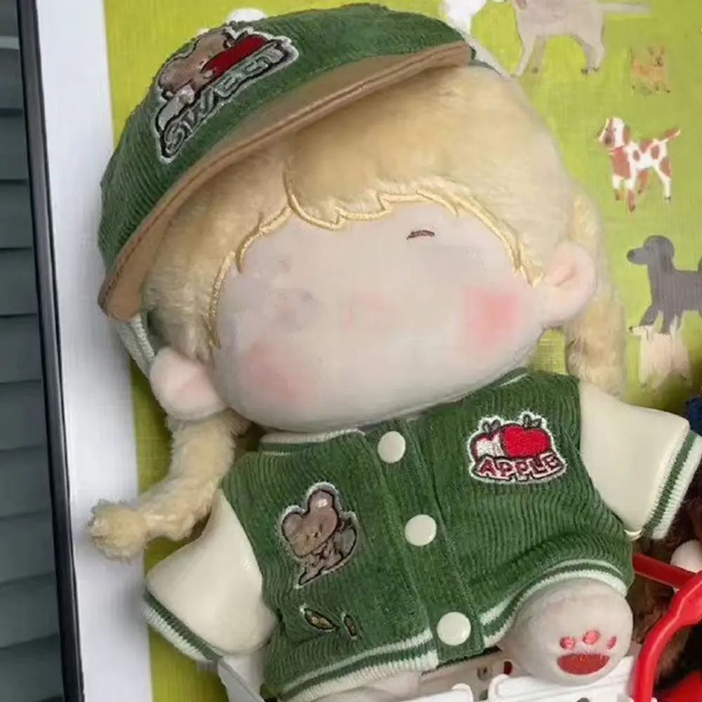 Conjunto ropa muñeca 20 cm con sombrero, gorra de béisbol y uniforme - imagen 5