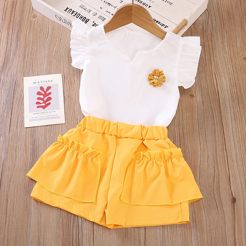Conjunto chaleco y shorts de verano para niño