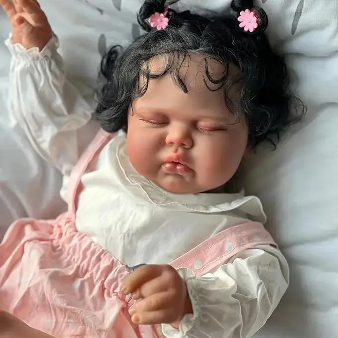 Detalles de ojos y cabello de la muñeca