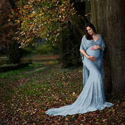Vestido de maternidad largo elegante para fotos con mangas murciélago