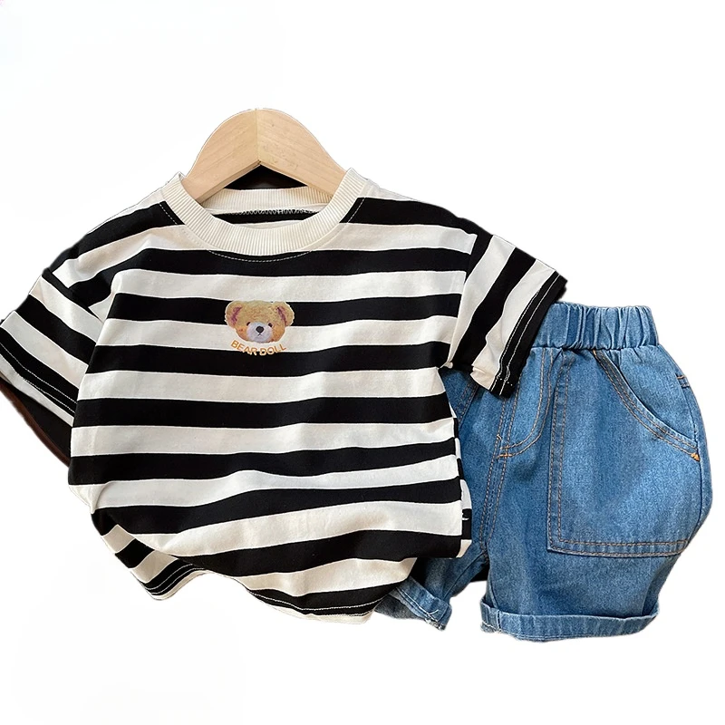 Conjunto de verano para bebé: camiseta de manga corta y shorts - imagen 3