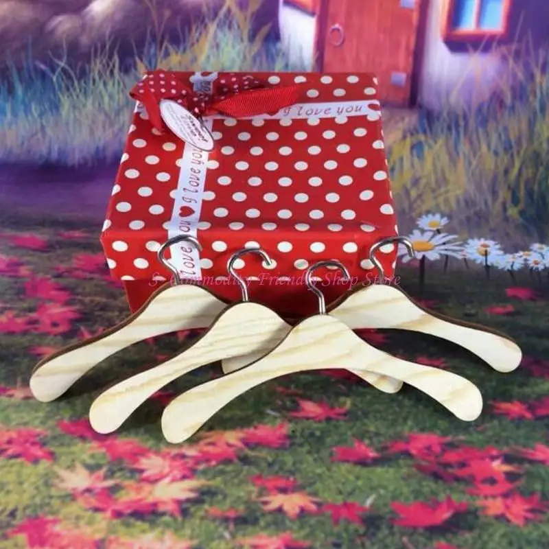 Perchas de madera para muñecas infantiles, miniatura ropa práctica - imagen 4