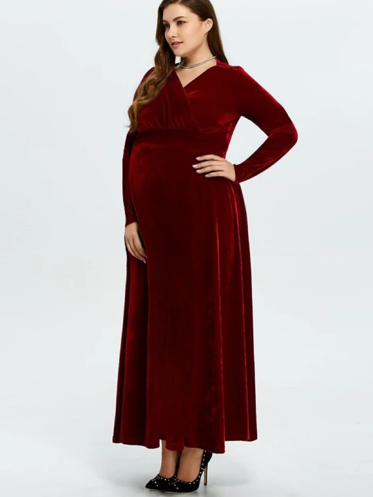 El vestido en uso durante una sesión de fotos de maternidad