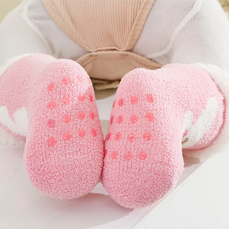 Calcetines de algodón antideslizantes para lactante – Invierno - imagen 5